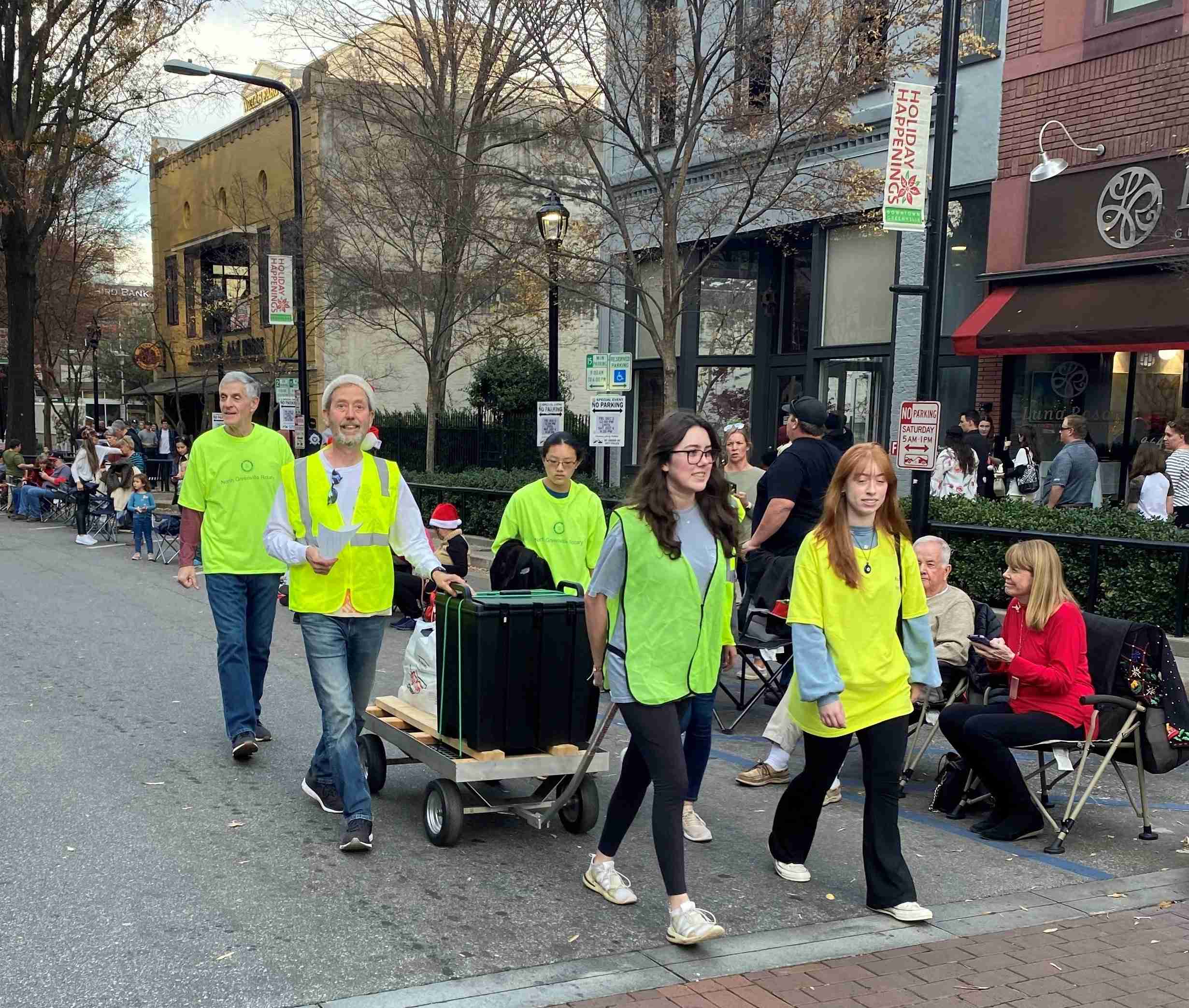 202112 - Parade 1